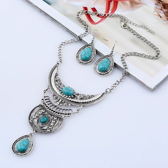 RESTOCKED! 5⭐️ Boho Statement Necklace Earrings - Picture 2 of 7